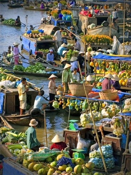 Du thuyen tren cho noi thuong mon ngon mien Tay-Hinh-6